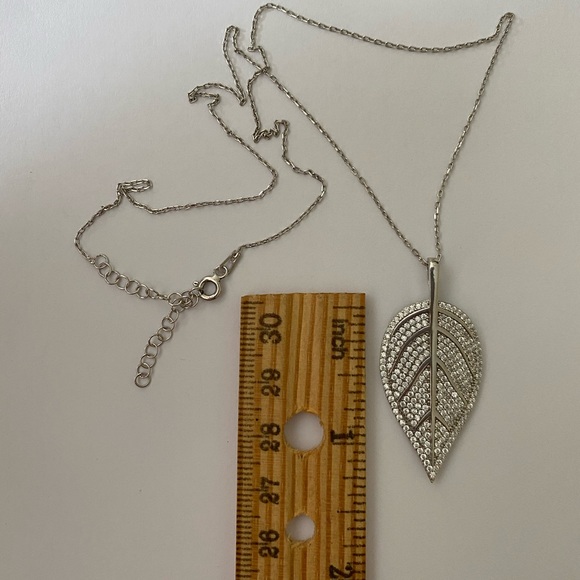 Leaf 925 silver cubic zirconia stones necklace